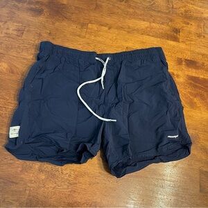 Men’s Maamgic Navy Swim Shorts no size tag measures like medium